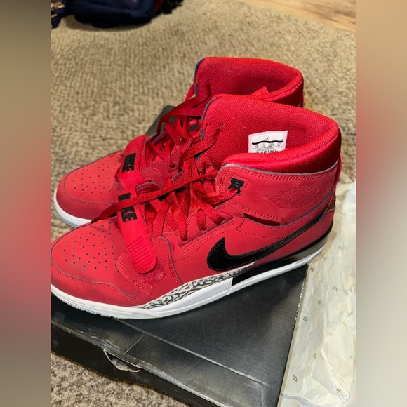 Jordan Legacy 312 - Picture 7 of 8